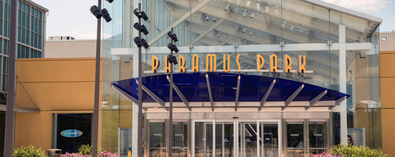 Paramus Park Entrance